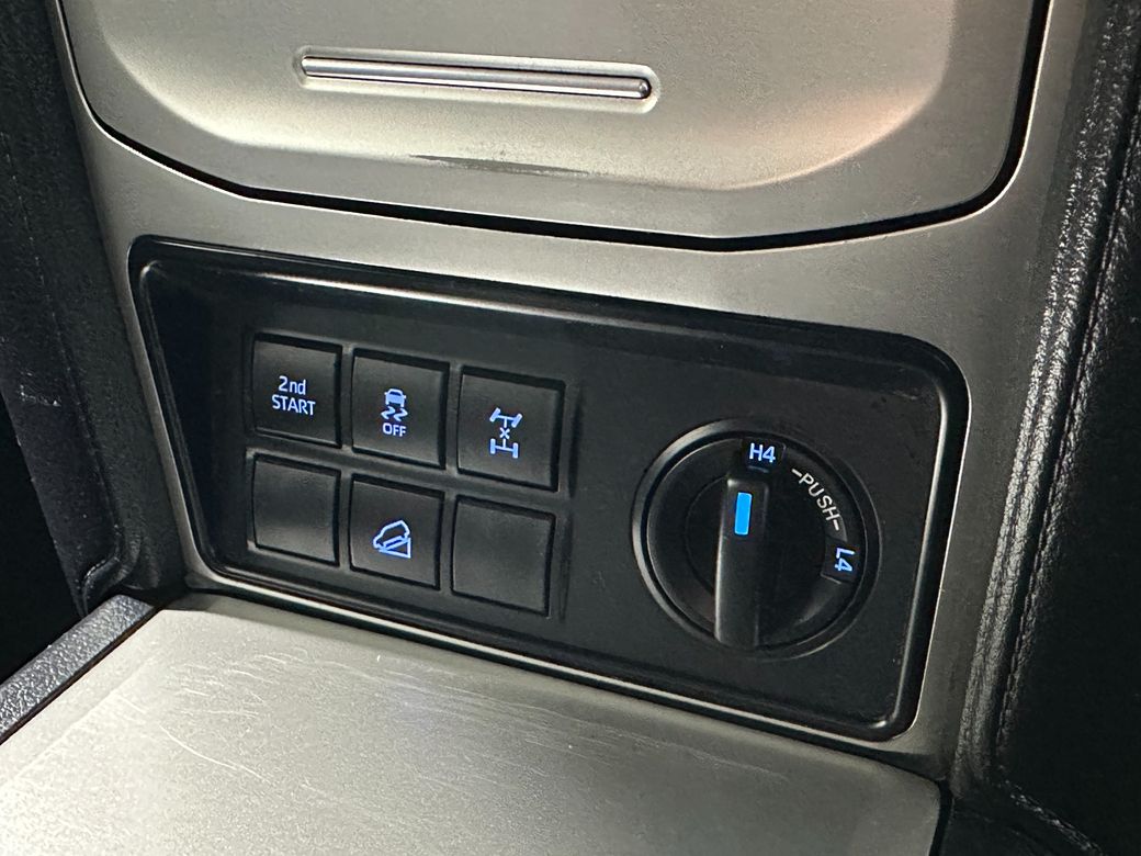 2021 Toyota Landcruiser