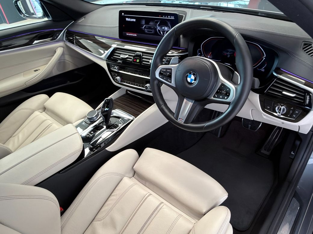 2021 BMW 5 Series