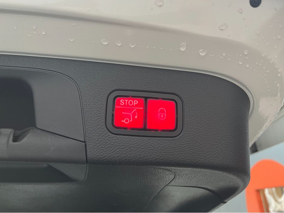 2021 Mercedes-Benz EQC