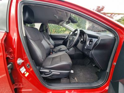 2016 Toyota Auris