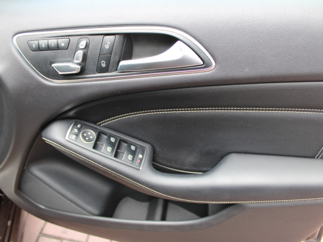 2018 Mercedes-Benz B 180