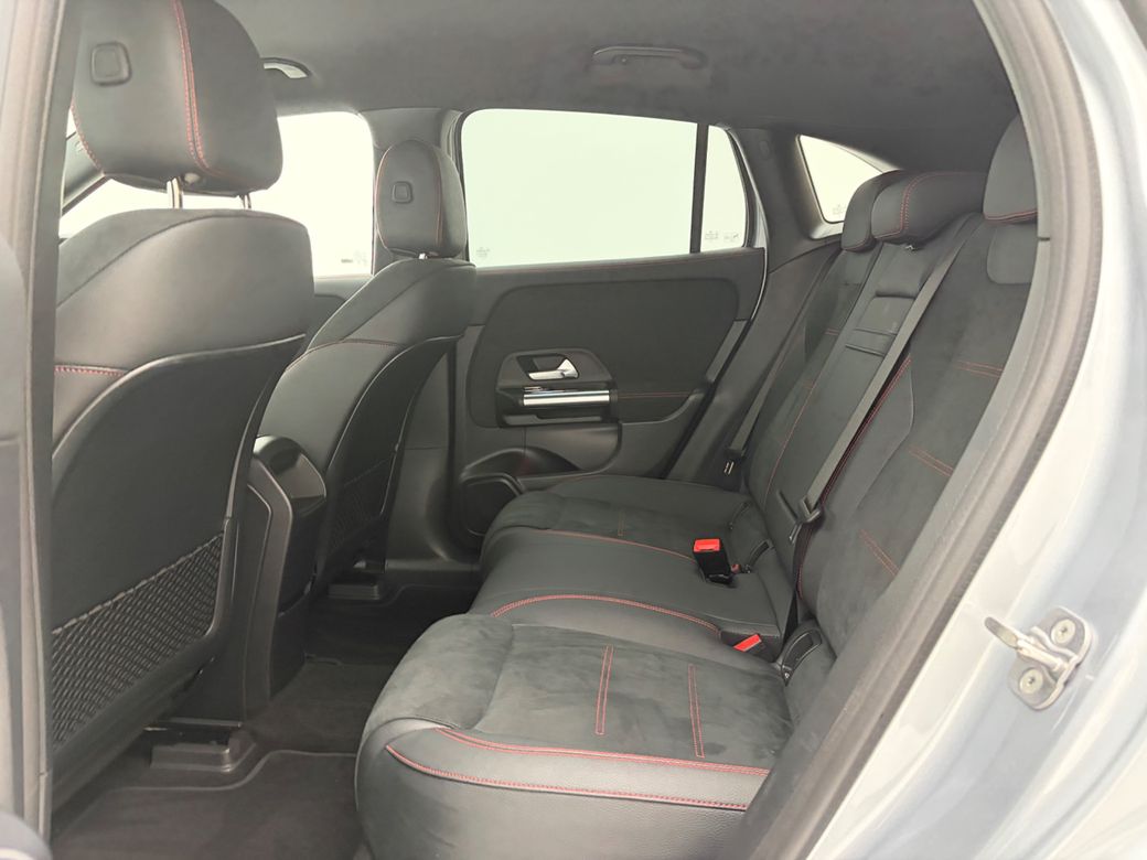 2025 Mercedes-Benz EQA