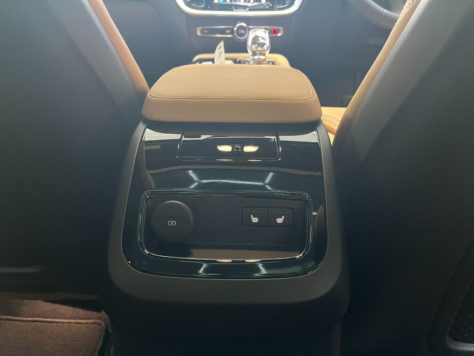 2024 Volvo V60
