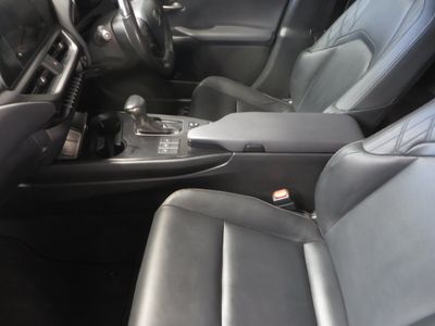 2023 Lexus UX 250H