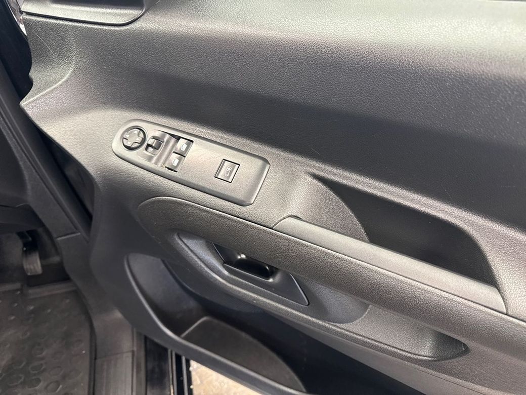 2024 Peugeot Partner