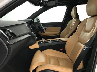 2022 Volvo XC90
