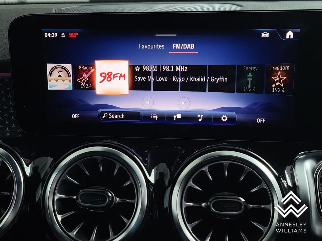 2025 Mercedes-Benz EQB