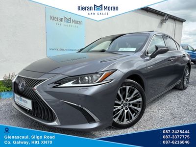 2021 Lexus ES 300h