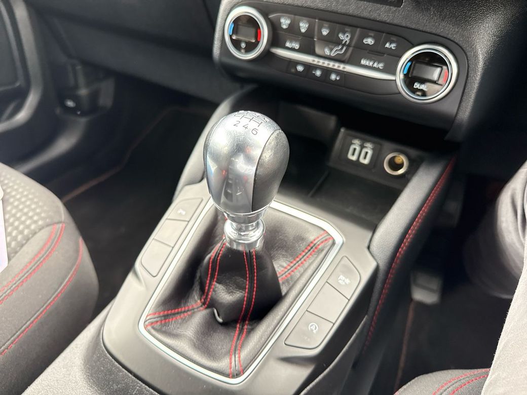 2022 Ford Kuga