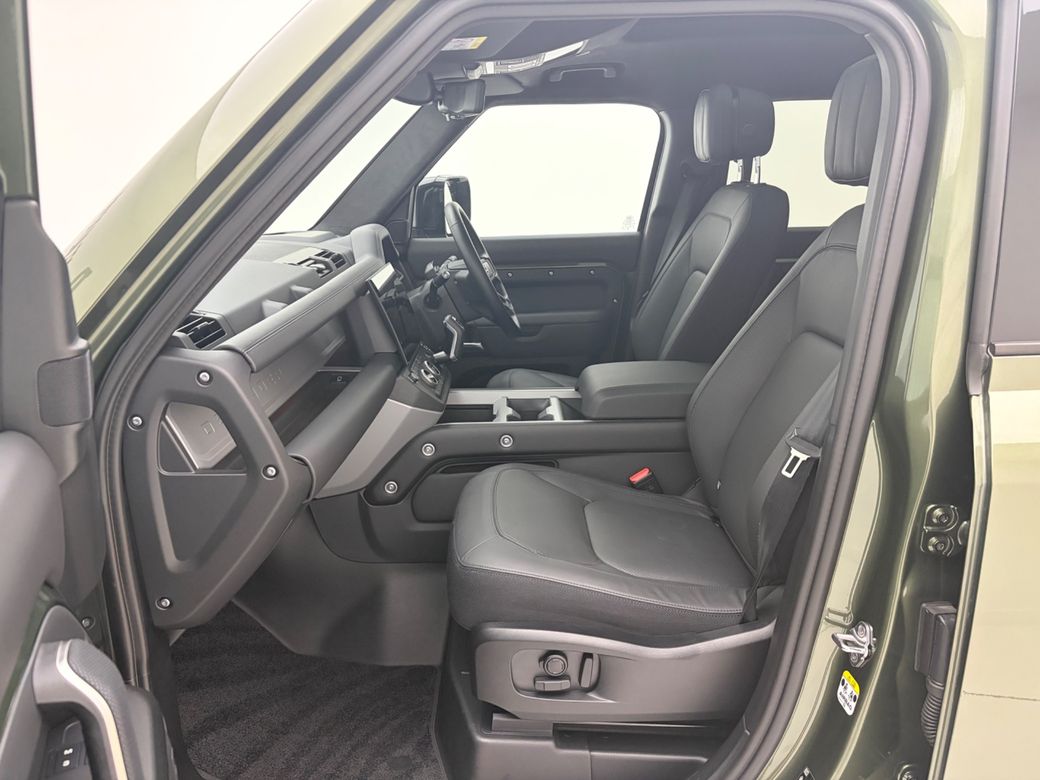 2026 Land Rover Defender