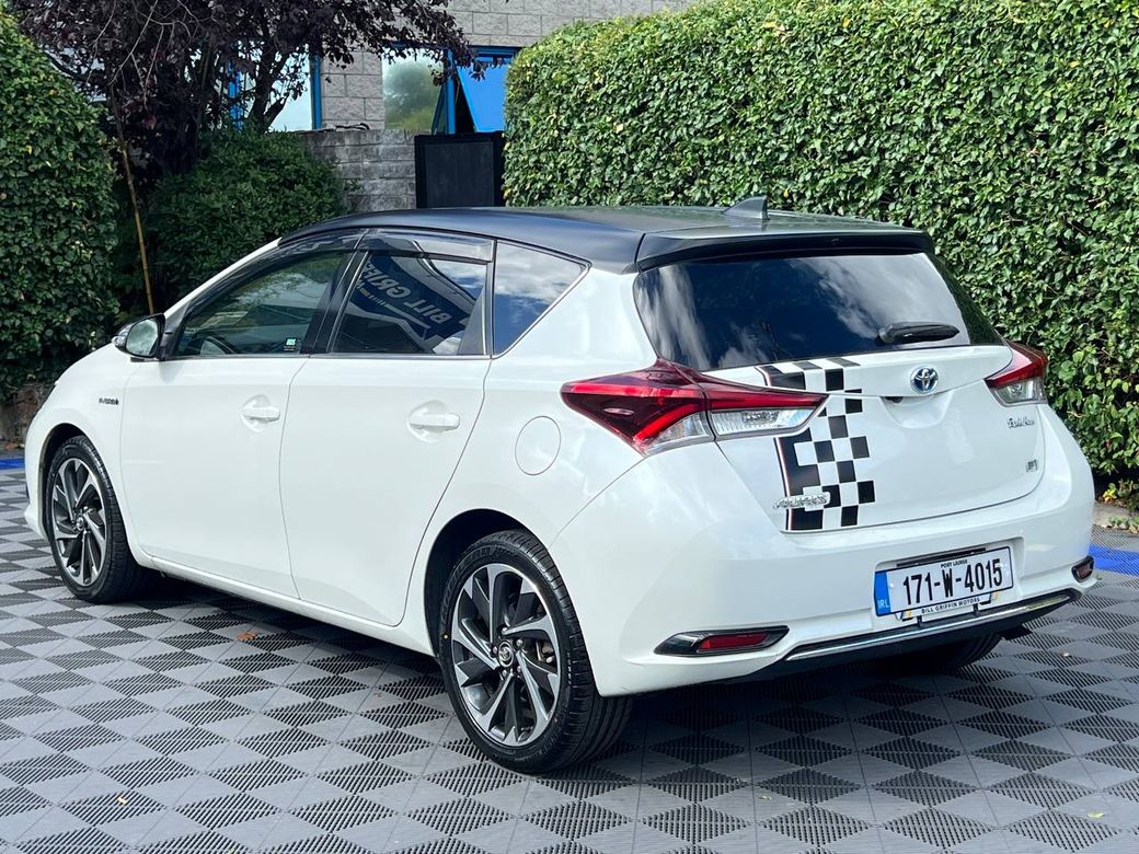 2017 Toyota Auris