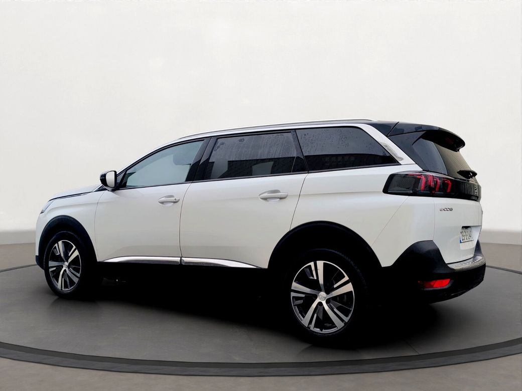 2025 Peugeot 5008