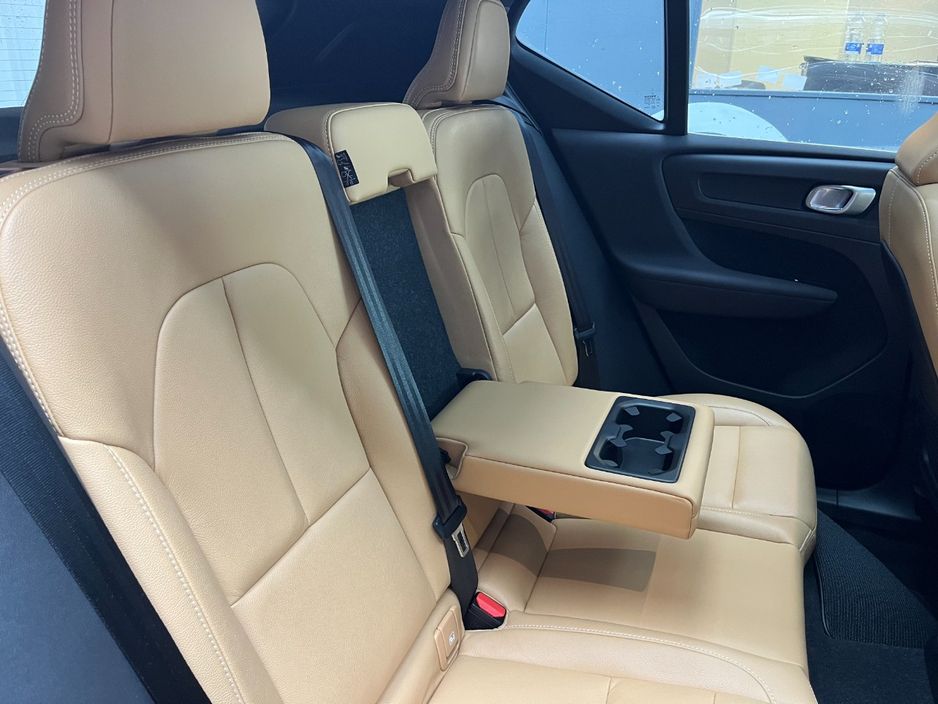 2021 Volvo XC40