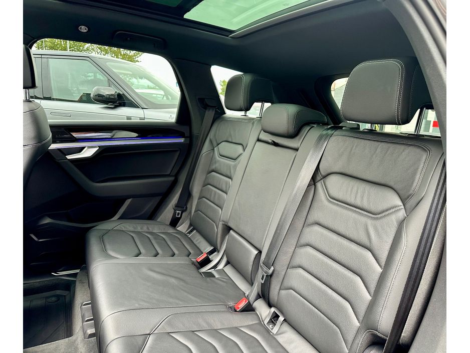 2022 Volkswagen Touareg