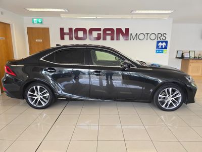 2019 Lexus IS 300h