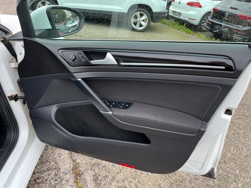 2017 Volkswagen Golf