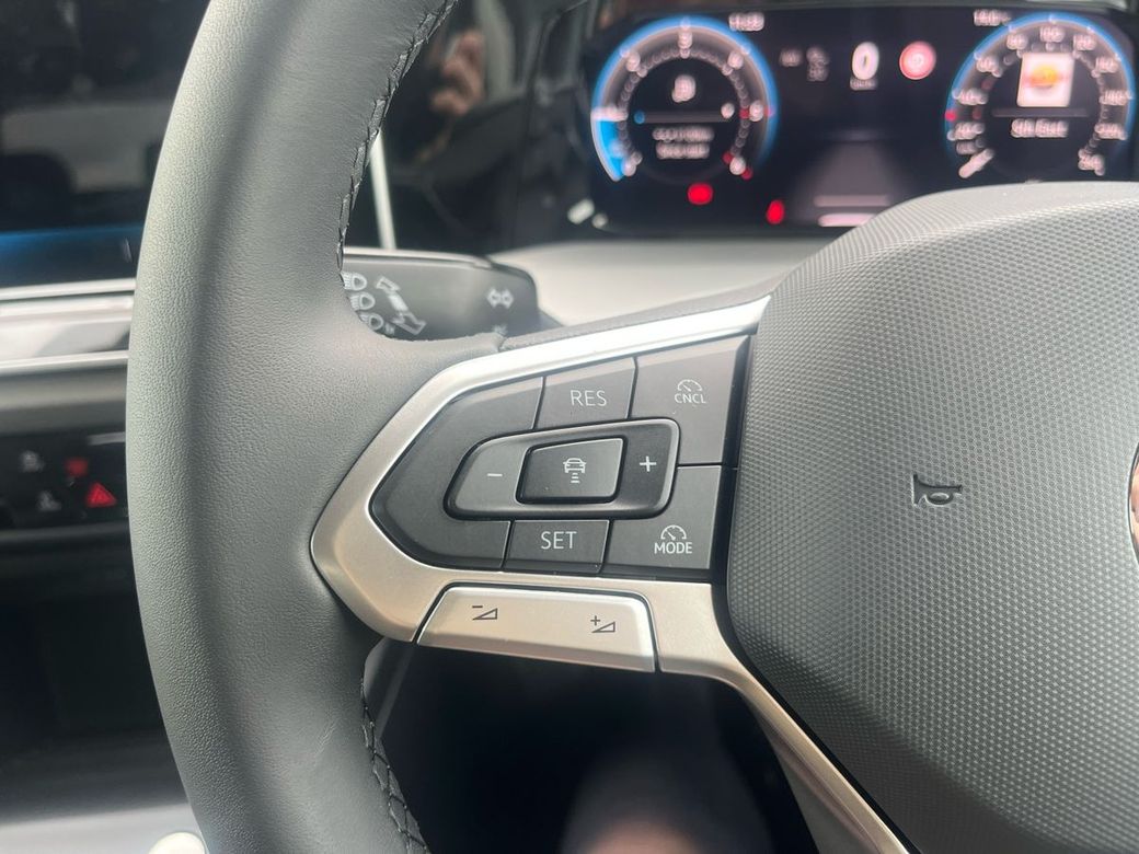 2025 Volkswagen Golf