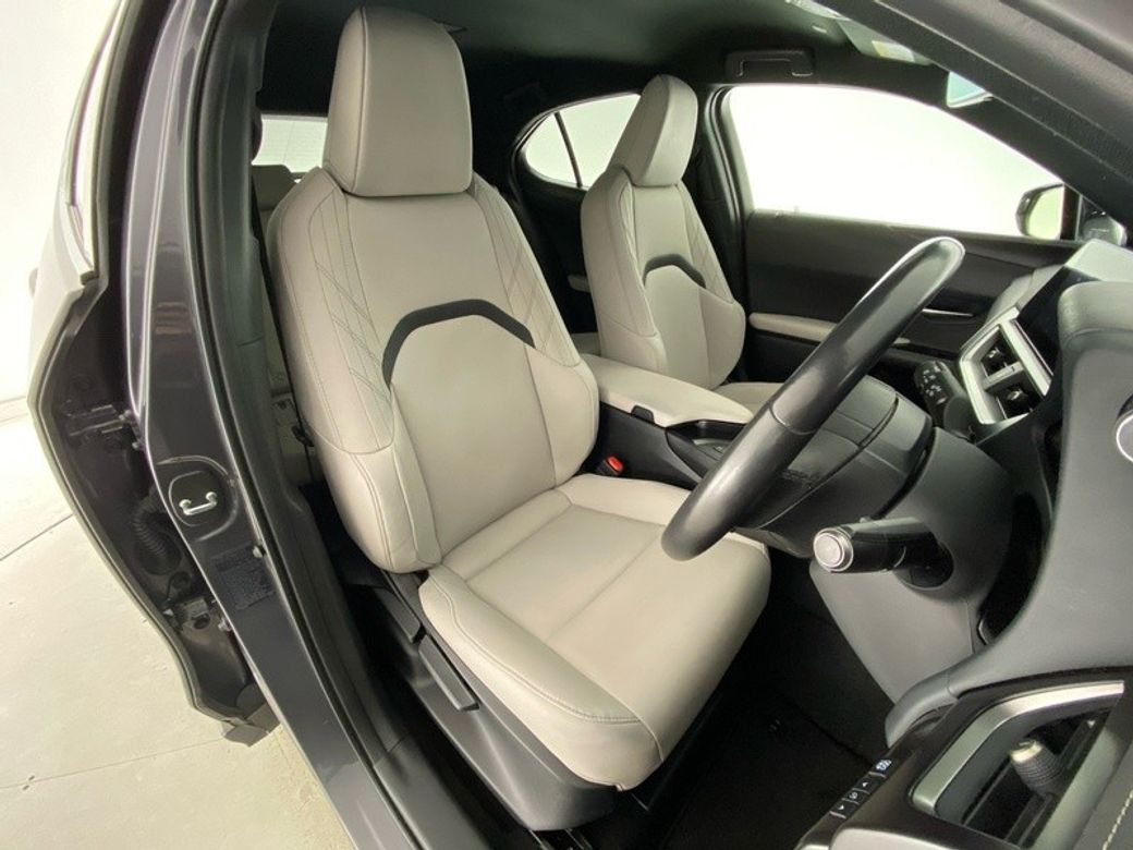 2023 Lexus UX 250H