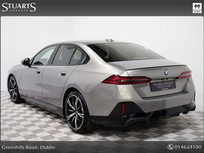 2024 BMW i5