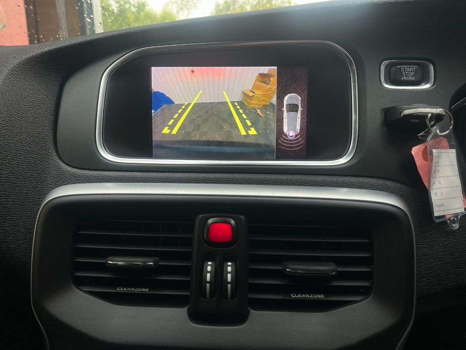 2018 Volvo V40