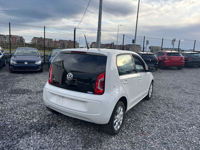2015 Volkswagen up!