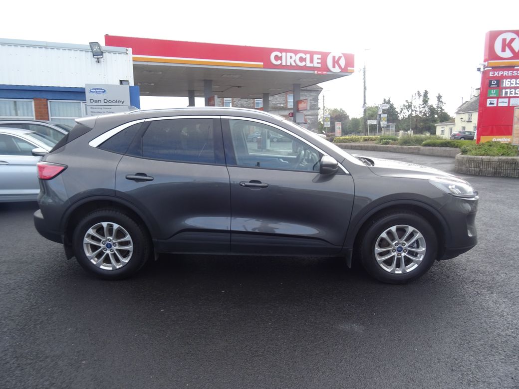 2022 Ford Kuga
