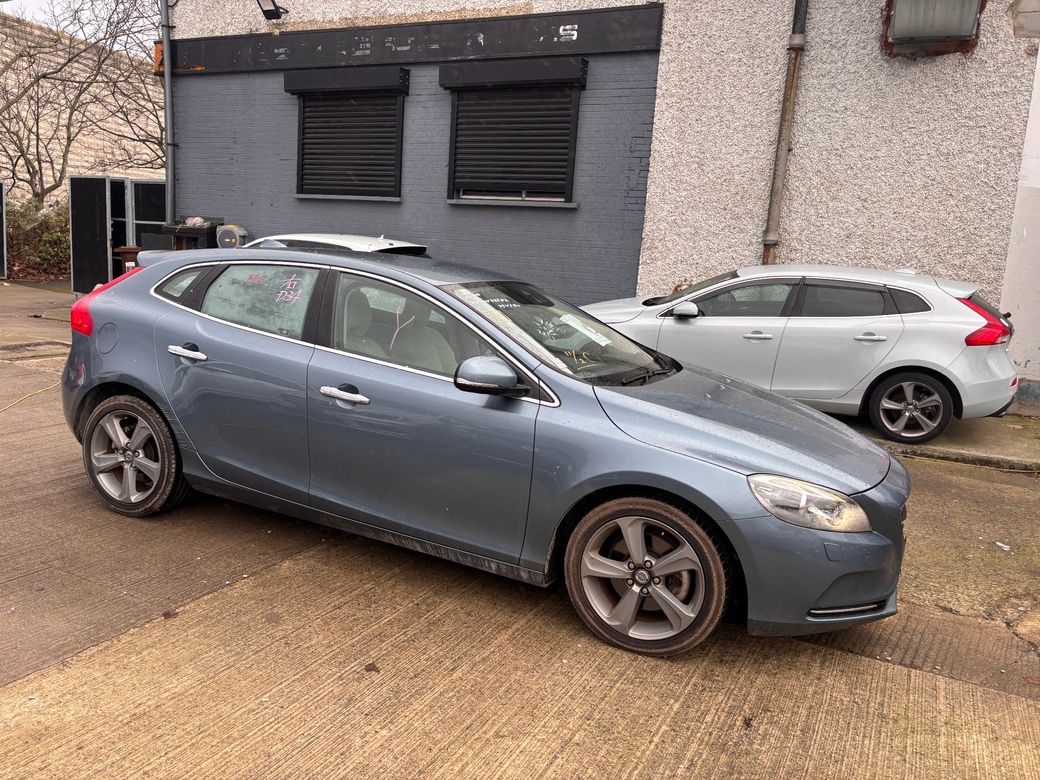 2014 Volvo V40