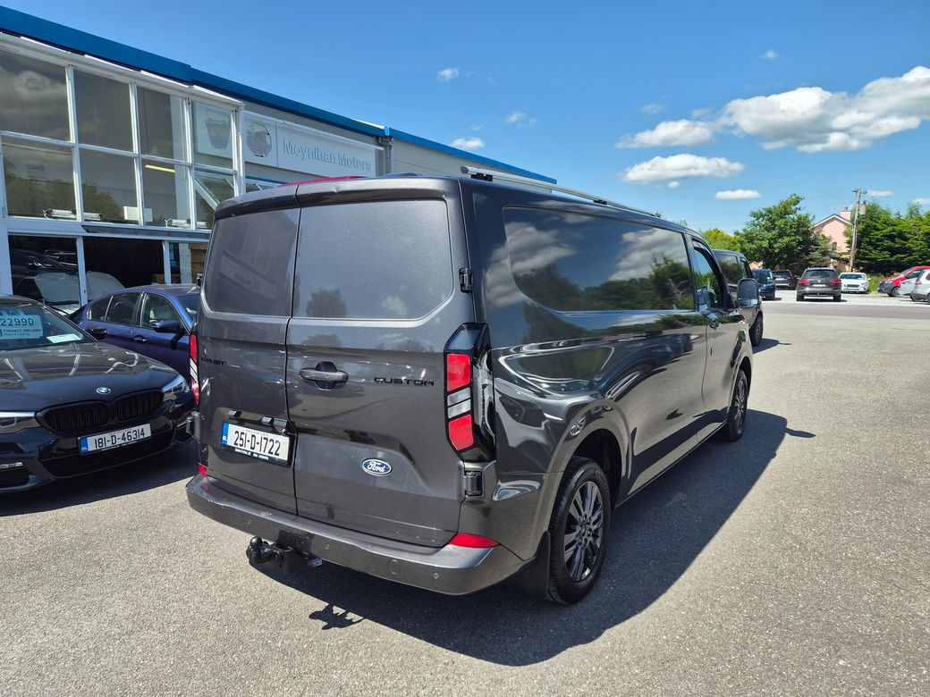 2025 Ford Transit Custom