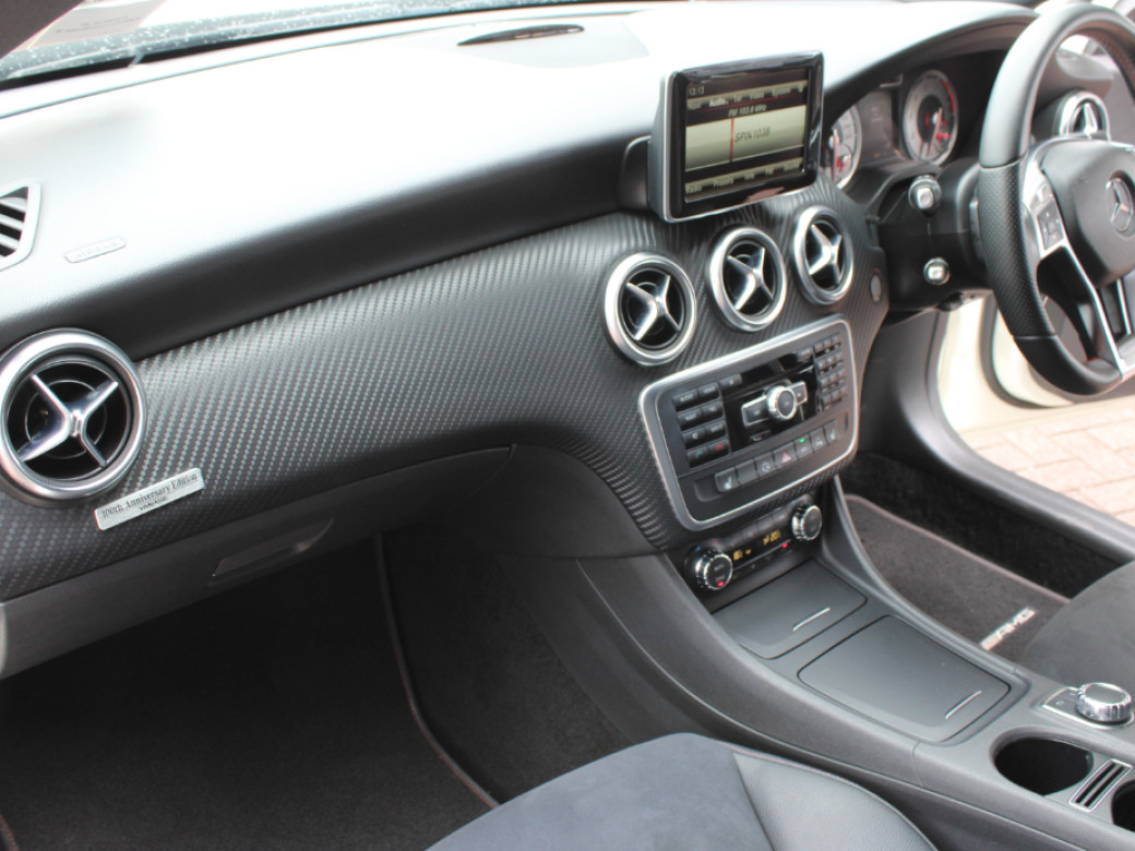 2014 Mercedes-Benz A 180
