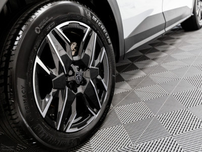 2025 Peugeot 3008
