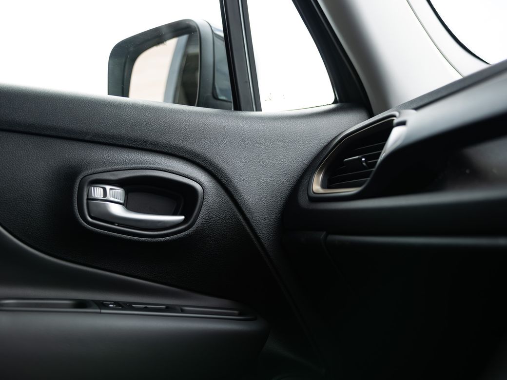 2025 Jeep Renegade