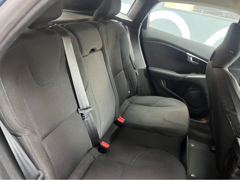 2014 Volvo V40