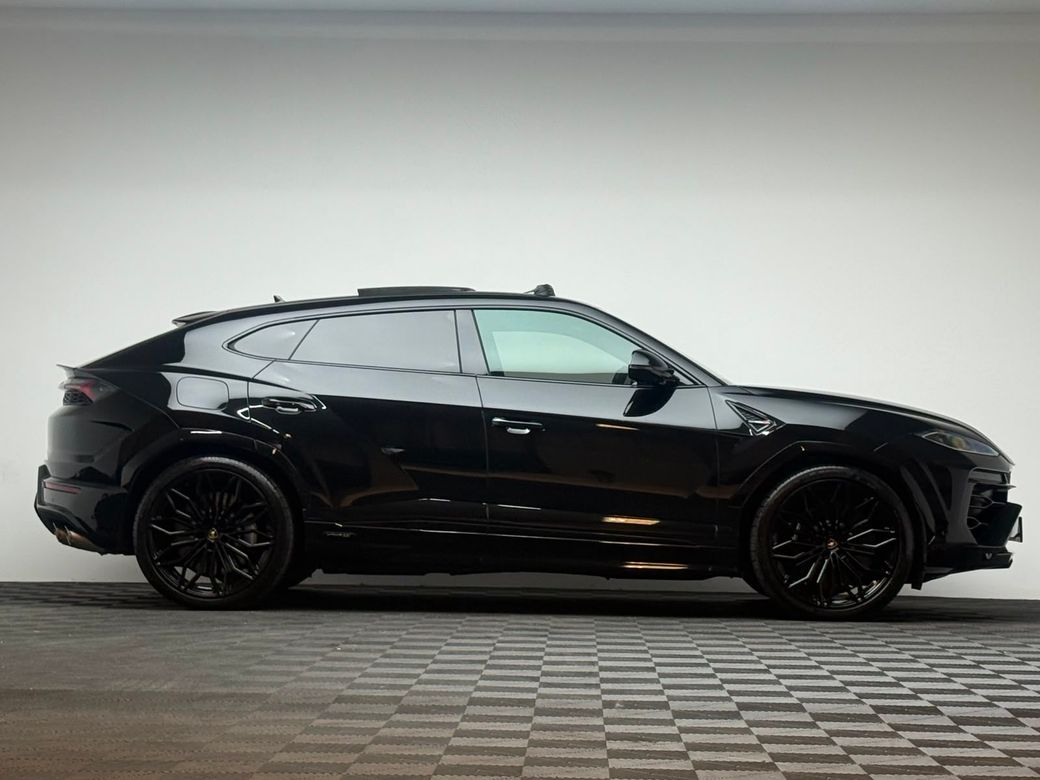 2025 Lamborghini Urus