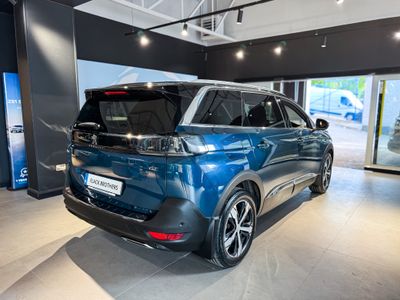 2022 Peugeot 5008