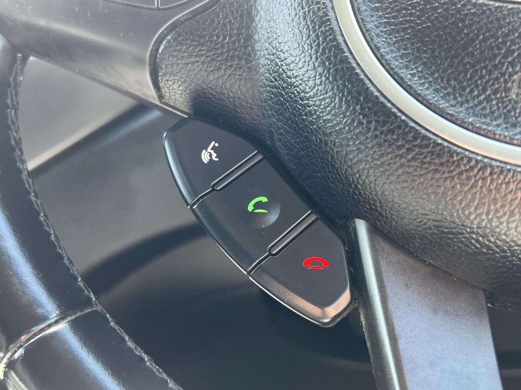 2014 Kia Carens