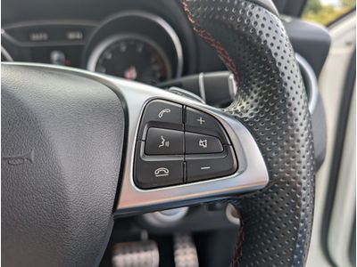 2017 Mercedes-Benz A 180