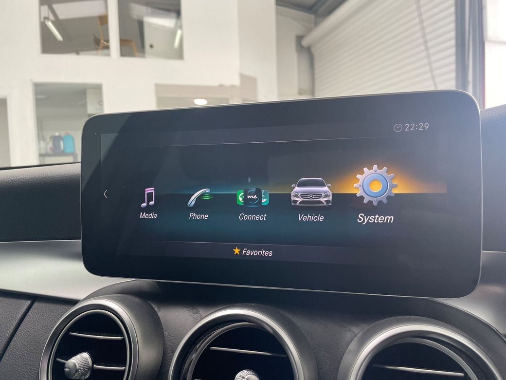 2019 Mercedes-Benz 220