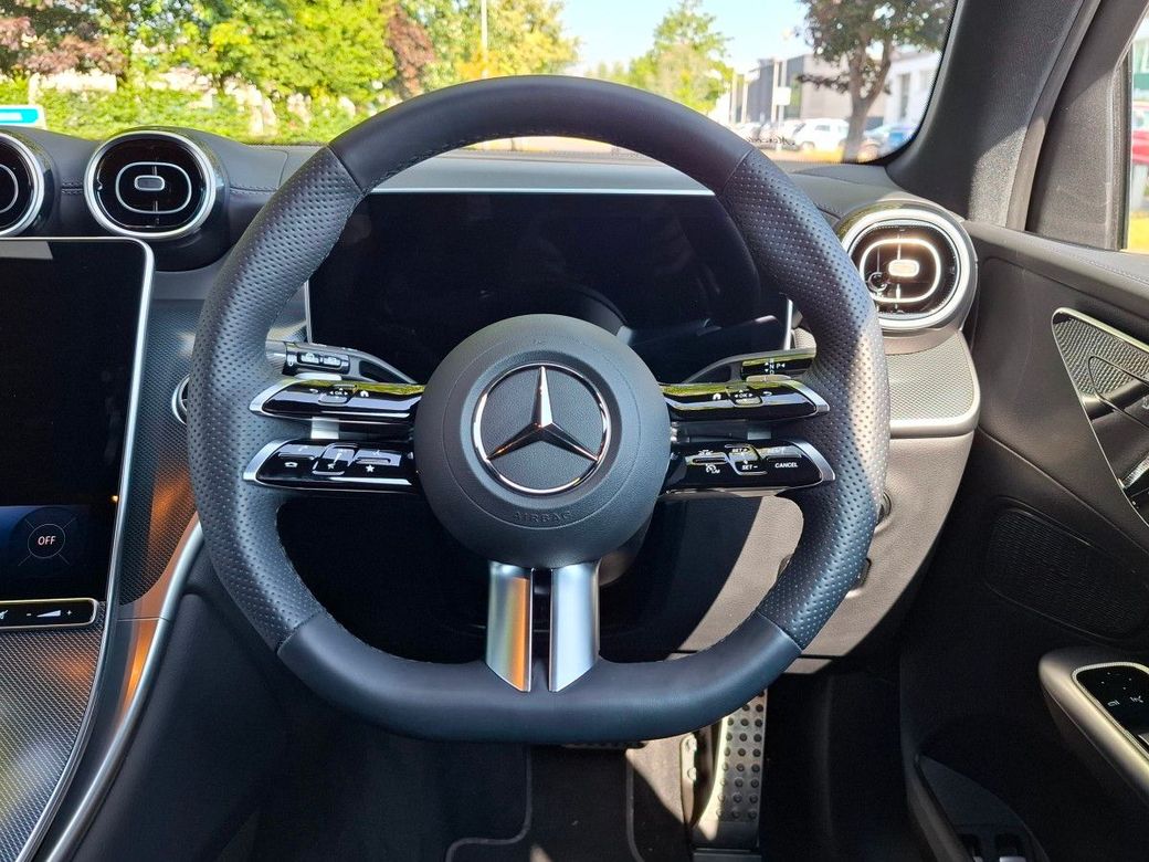2025 Mercedes-Benz GLC Class
