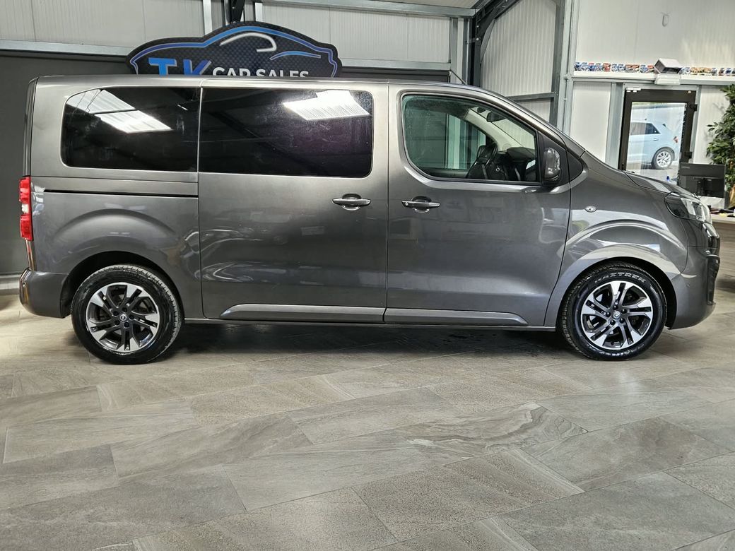 2020 Opel Zafira