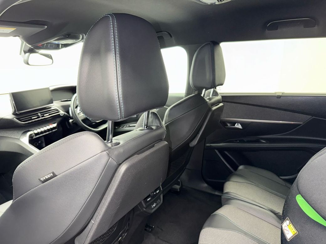 2023 Peugeot 5008
