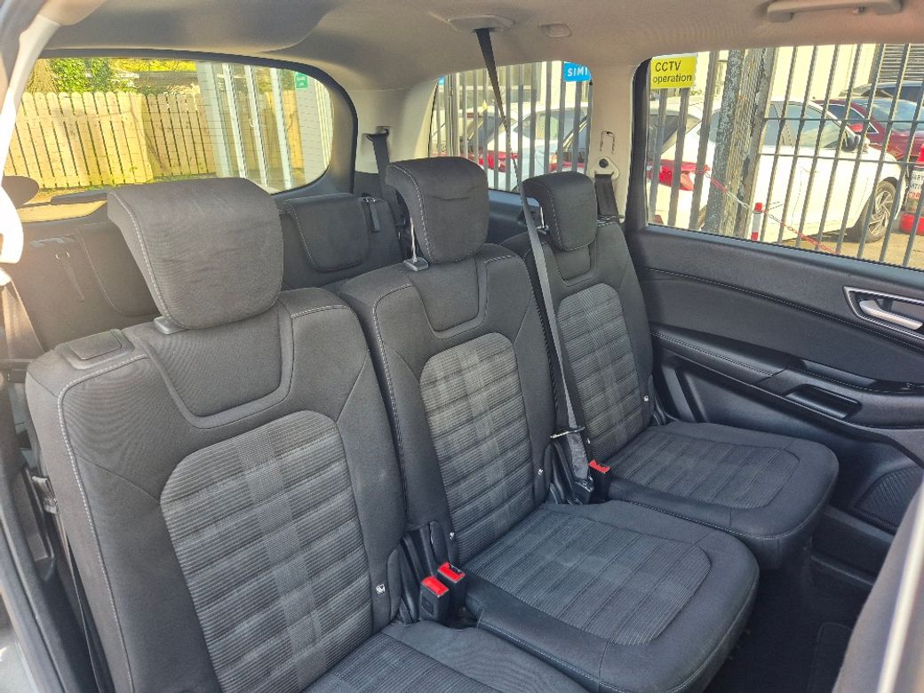 2017 Ford Galaxy