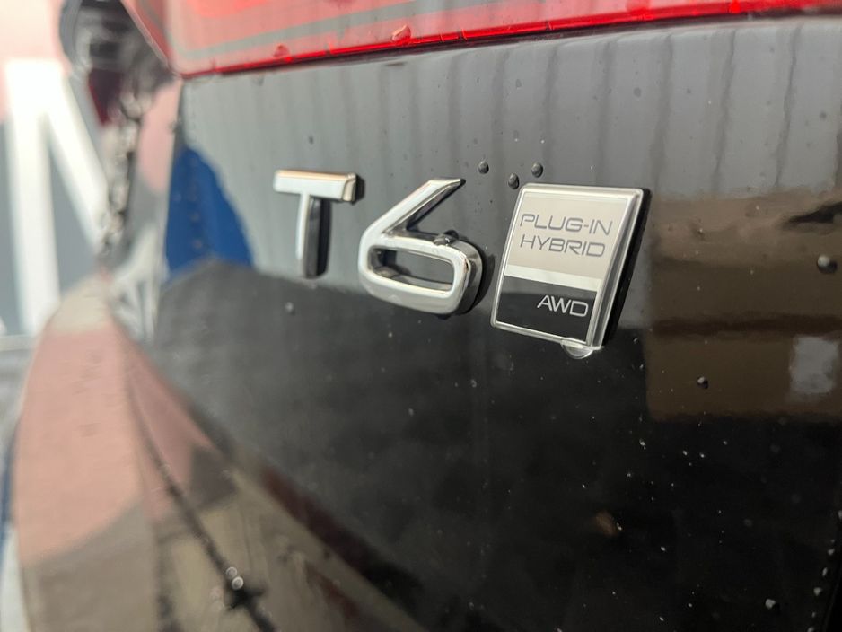 2025 Volvo V60