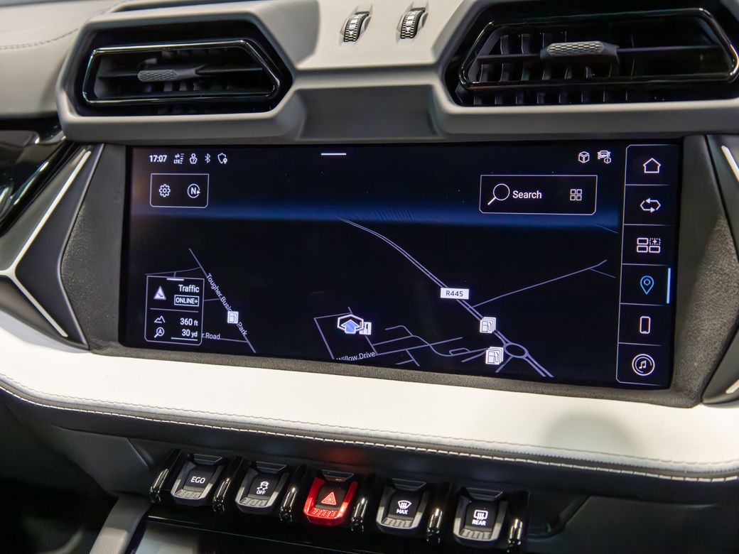 2025 Lamborghini Urus