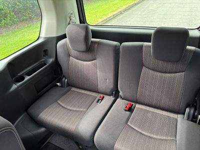 2015 Nissan Serena