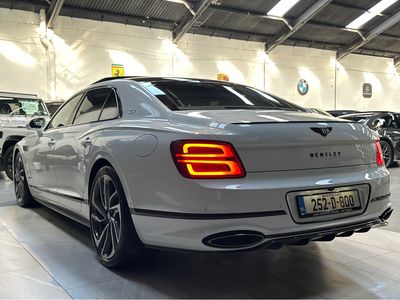 2025 Bentley Flying Spur
