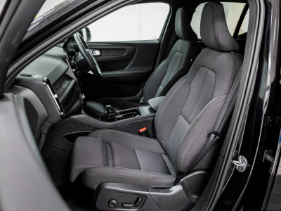 2023 Volvo XC40