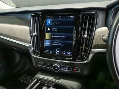 2021 Volvo S90