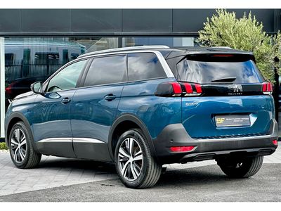 2024 Peugeot 5008