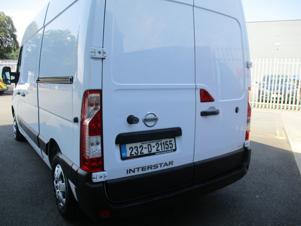 2023 Nissan Interstar