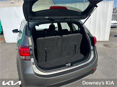 2017 Kia Carens